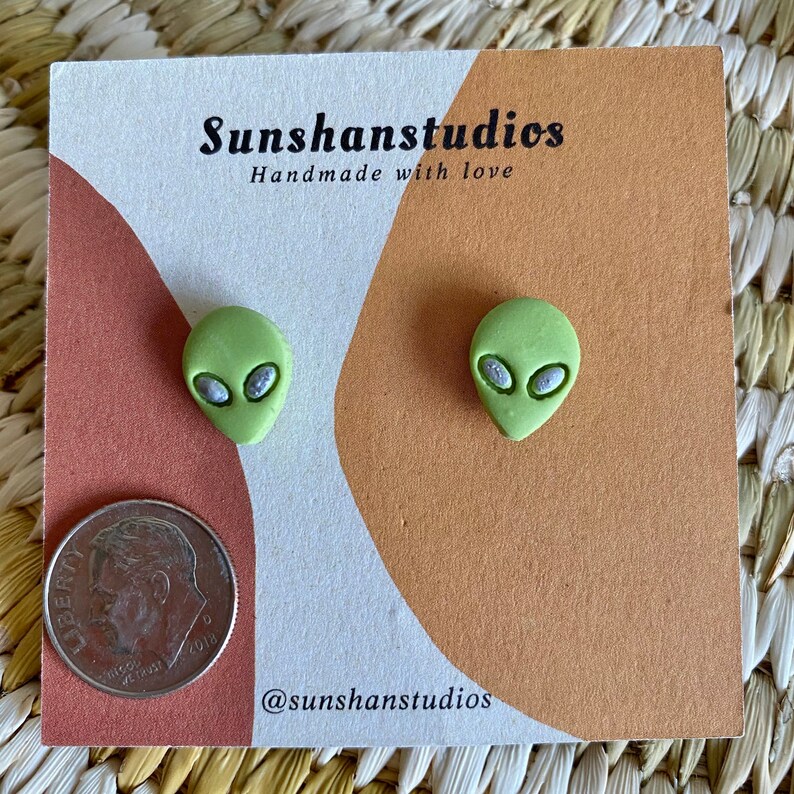 Tiny Green Alien Head Outer Space Extraterrestrial Trendy Small Stud ...