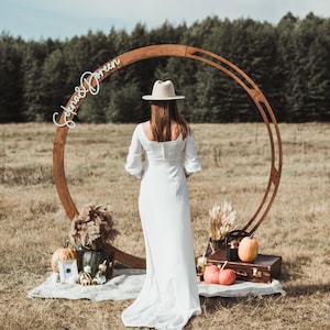 Round Wedding Arch For Rustic Ceremony, Wooden Arch With Personalization, Backdrop Stand, Circle  Triangle Hexagon Arch, Wedding Venue Decor