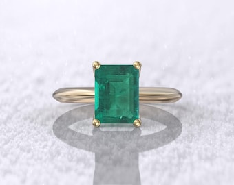 Colombiaanse smaragdring: 2 kt in het lab gekweekte solitaire van 14 kt goud