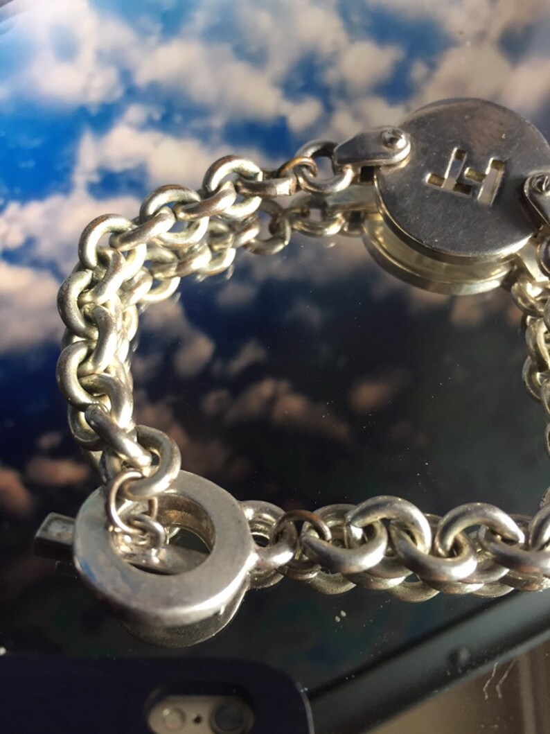 Vintage Tommy Hilfiger SIGNED Dbl Link Silver Color Bracelet w RARE Logo Madallion