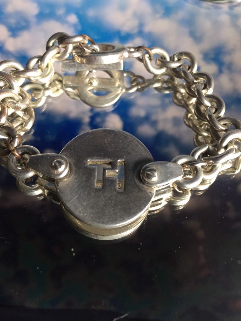 Vintage Tommy Hilfiger SIGNED Dbl Link Silver Color Bracelet w RARE Logo Madallion