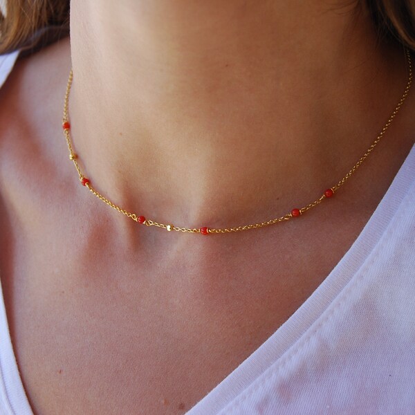 Neutres Necklace - Gold w/ Red Coral