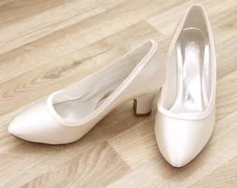 Classic bridal shoe - pumps - super soft padded size. 36-43 - ivory satin JD02