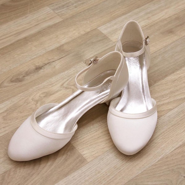 Klassischer Brautschuh - 4 cm Absatz - super weich gepolstert Gr. 36-43 - ivory Satin JD03