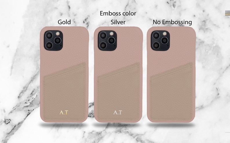 Étui personnel en cuir grainé rose pour iPhone avec porte-cartes beige monogrammé image 4
