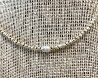 Beaded Necklace with Pearl