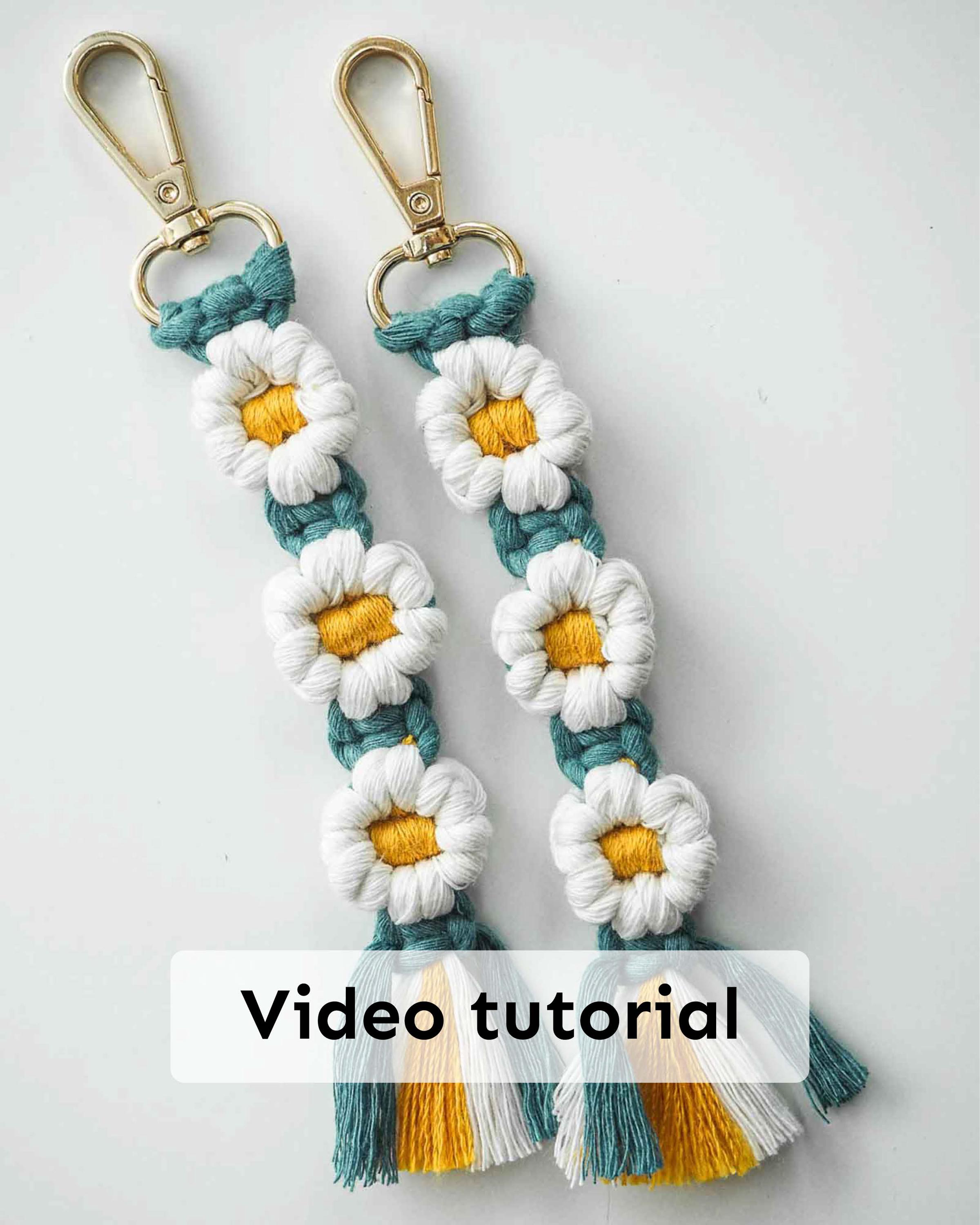 Macrame Daisy Keychain Pattern, PDF Text & Video Tutorial - Etsy