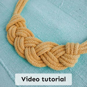 Macrame Braid Necklace Pattern, Beginner Friendly (macrame video tutorial in English)