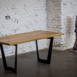 Modern Artisan Oak Dining table image 8