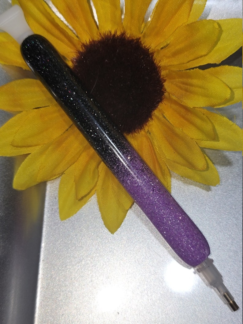 Ombre Diamond Painting Penthis Design Can Be Done on Pick Me up Pen, Ink Pen, Coverminder or
