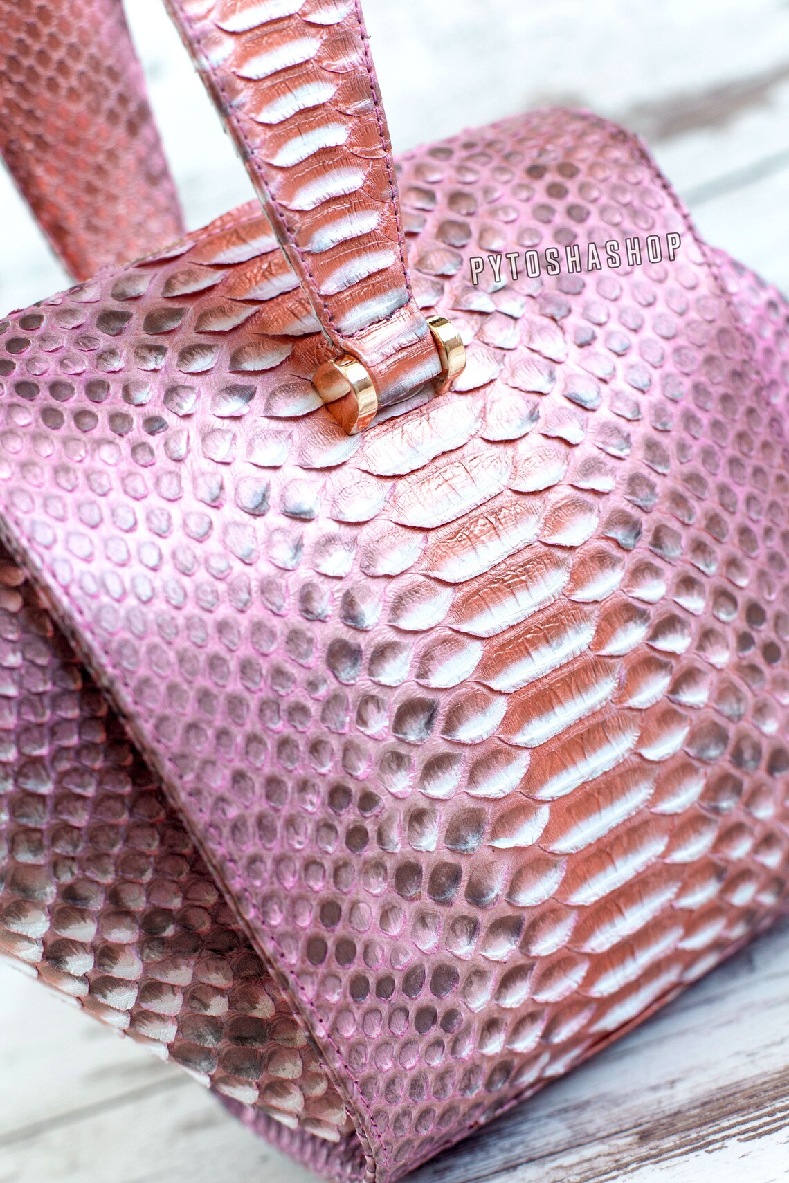 snakeskin pink