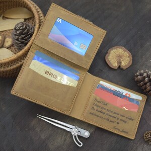 Portafoglio da uomo personalizzato con tesserino identificativo, regalo per fidanzato, regalo per lui, regalo per marito, portafoglio da uomo in pelle a tre ante, regali per anniversario