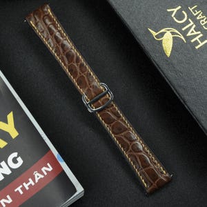 Braun Alligator Lederarmband, mit Faltschließe, mit Schnellverschluss-Federstege, Wahl der Breite, Wahl Farbe Schnalle