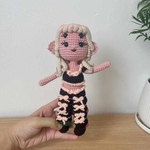 Melanie Inspired Crochet Doll - Mels Inspire Amigurumi Doll, Popular Singer Plush Toy - Latina Songwriter Amigurumi - Gift for Fan