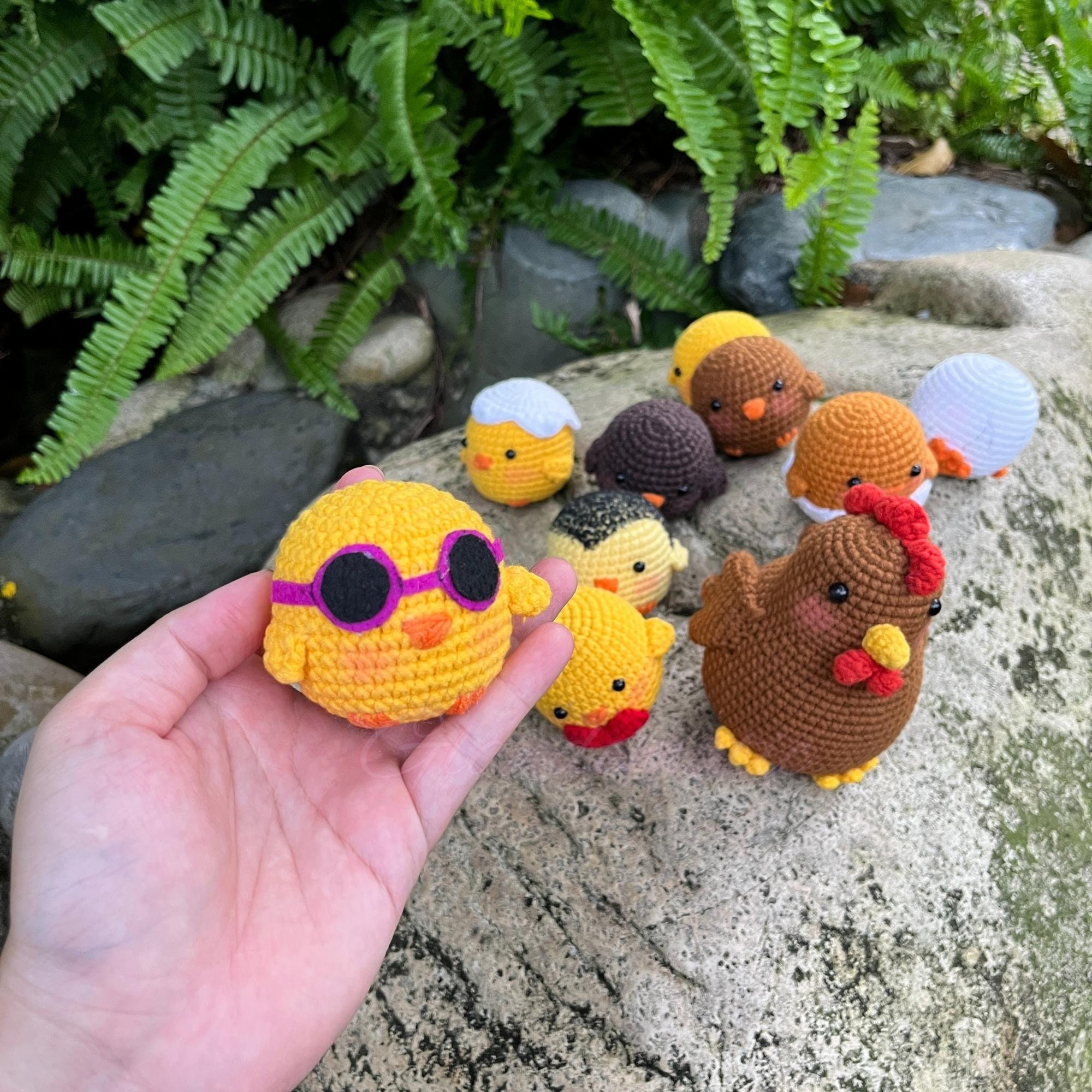 Hoooked  Yarn Pack – the Hen, the Chick and the Egg