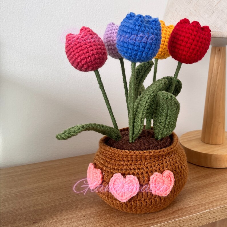 Pot de fleur au crochet - Tournesol fait à la main, Tulipe, Fraise - Bouquet de fleurs d'anniversaire - Bouquet de crochet de fil de coton image 5