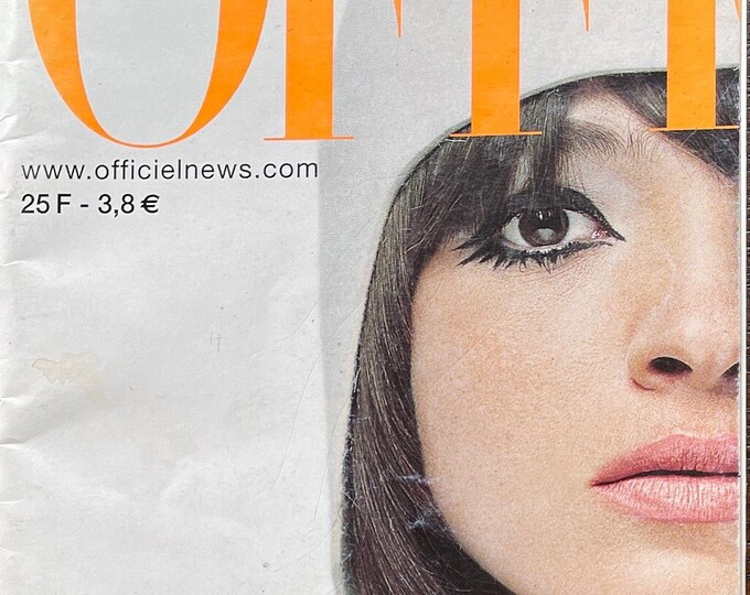 For Women who read fashion -Vintage Fashion magazine Officiel supplement September 2001