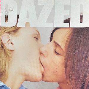 Para mujeres que leen moda - Revista de moda vintage rara DAZED Magazine 2000 ¡Portada, siéntela!