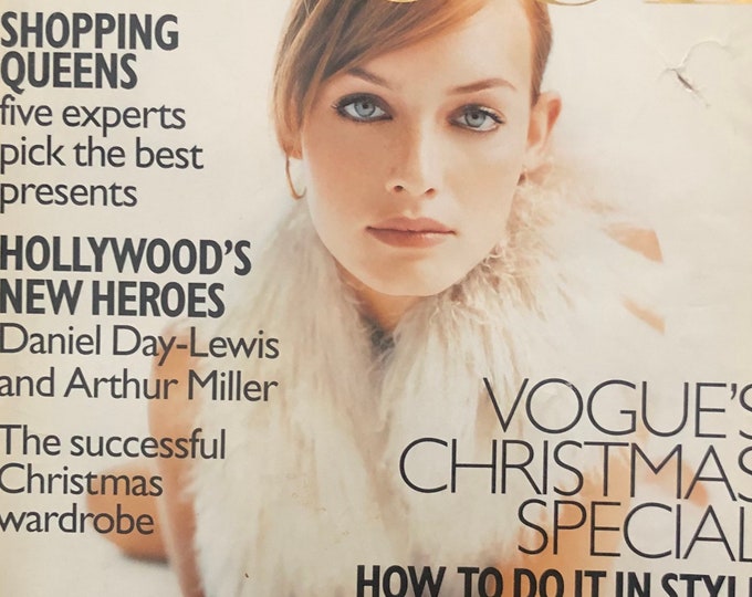 Vintage Vogue magazine 1996 - cover Amber Valletta