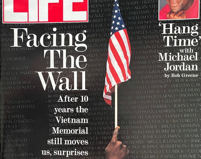 Pre-Owned Life Magazine 1992-Vintage American History & Photography - Iconic Cover - Collectible Back Issue