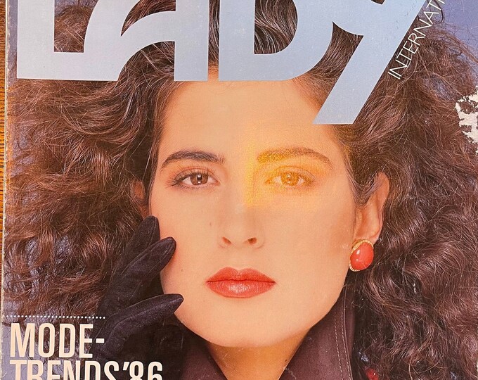 For Women who read fashion -Vintage rare fashion Magazine LADY 1986