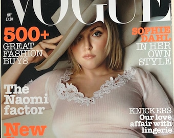 Own a piece of Vogue history -Vintage magazine VOGUE 2002 cover Shopie Dhal-Iconic Style Fashion Covers Photography Models & Editorials