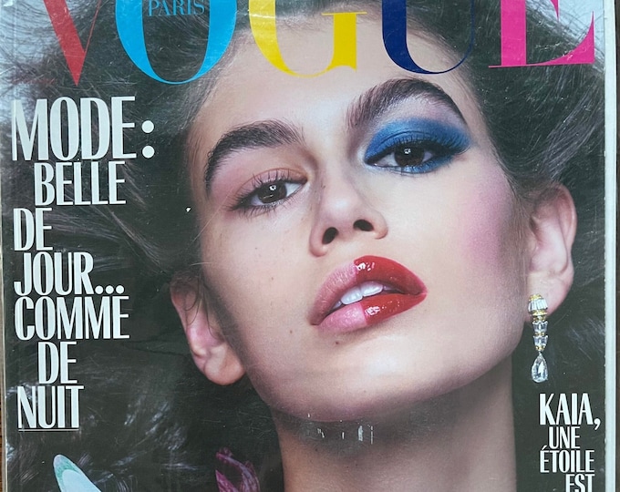 Own a piece of Vogue history-Magazine Vogue Paris-Iconic style & Cover Photography Fashion Models Collectible Issue!