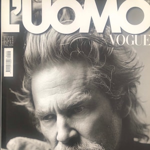 ファッションを読む男性のためのファッション雑誌L'UOMOの表紙、ジェフ・ブリッジス - アイコニックなメンズファッション＆スタイル - コレクターズマガジン