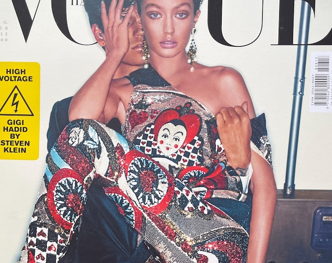Own a piece of Vogue history-Magazine Vogue Italia Gigi Hadid!-Iconic style & Cover Photography Fashion Models Collectible Issue!