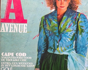 Vintage Dutch fashion magazine AVENEU February 1982 fashion trends the 80s-Collectible Print Issue Fashion & Lifestyle-Photograpy Culture