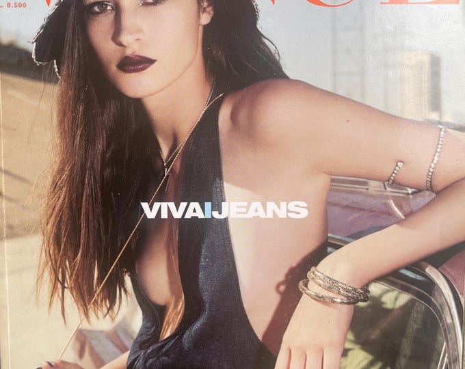 Pre-Owned Vogue magazine Italia March 2000 - cover by Steven Meisel