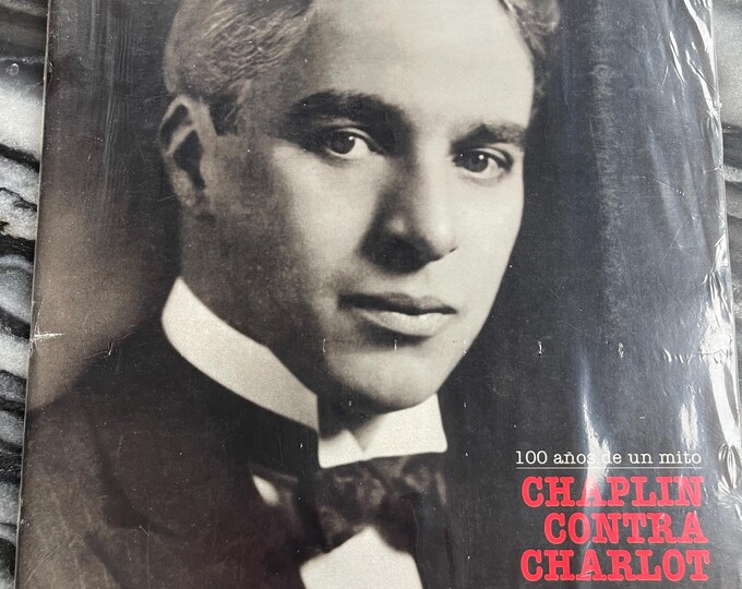 Pre-Owned Vintage EL PAIS SEMANAL April 1989 sealed new Chaplin contra Charlotte - estililo el pais catwalk paris-London-milan