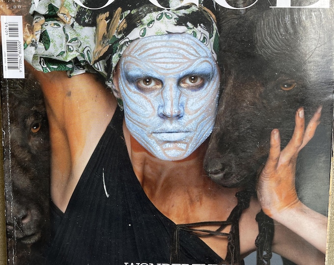 Pre-Owned Magazine Vogue Italia 2014- Cover Wonderfully Wild - Iconic style & Cover Photography Fashion Models Collectible Issue!
