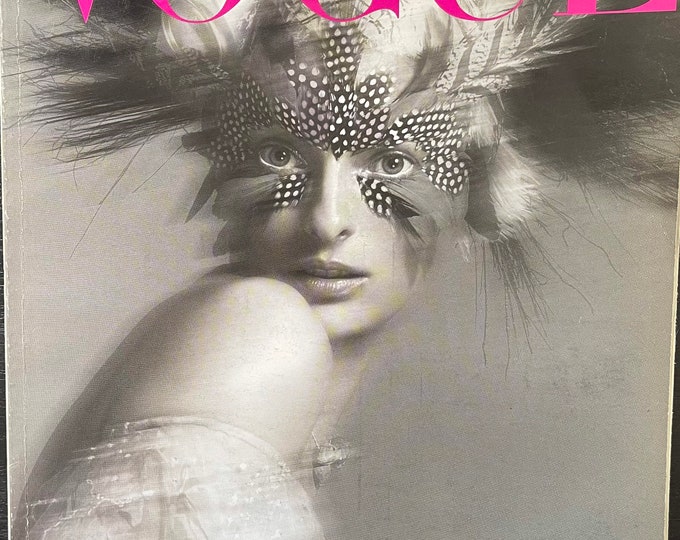 Own a piece of Vogue history-Vogue Italia March 2002 cover Couture-Iconic style & Cover Photography Fashion Models Collectible Issue!