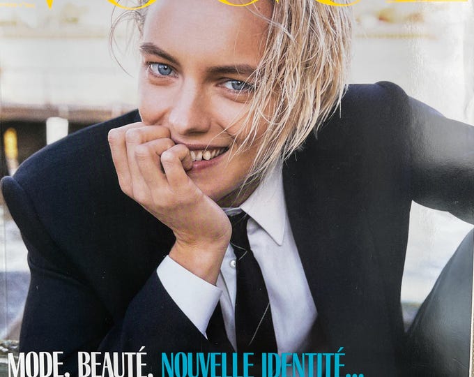 Pre-Owned Unique rare Magazine Vogue Paris 2019 cover L'ECLAT Unisexe - Iconic style & Cover Photography Fashion Models Collectible Issue!