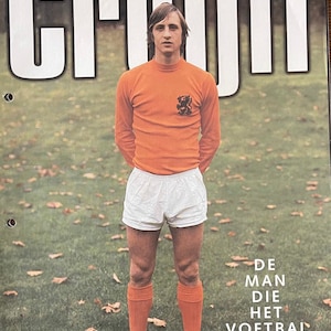 Ihr Sportarchiv - seltenes Vintage-Magazin „Football“ von Johan Cruyff