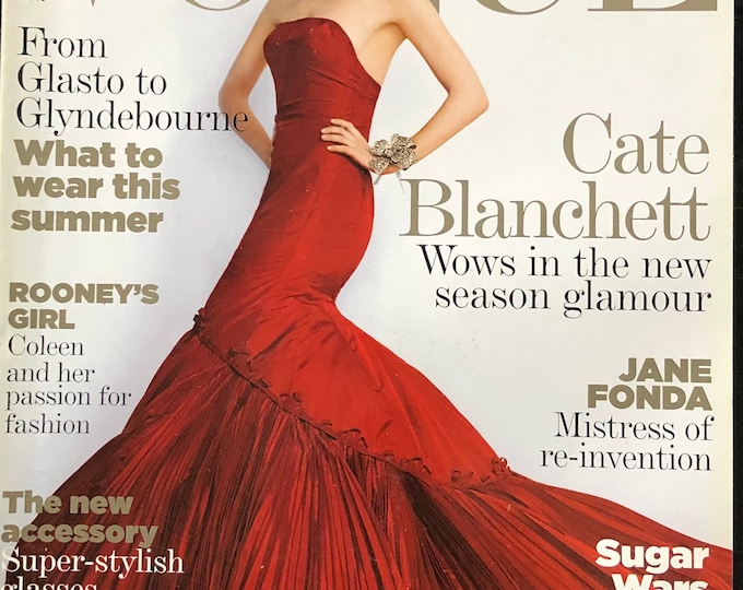 Pre-Owned Vogue magazine 2005 - cover Cate Blanchett