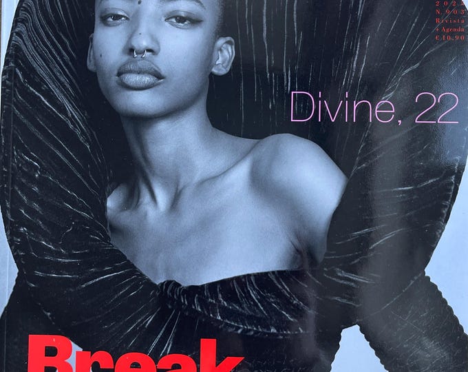 Magazine Vogue Italia -Devine-22- issue collectors! Break The Dress Code-Iconic style & Cover Photography Fashion Models Collectible Issue!