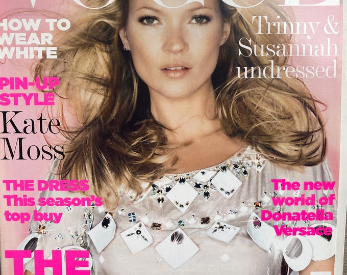 Pre-Owned magazineVOGUE UK - Kate Moss