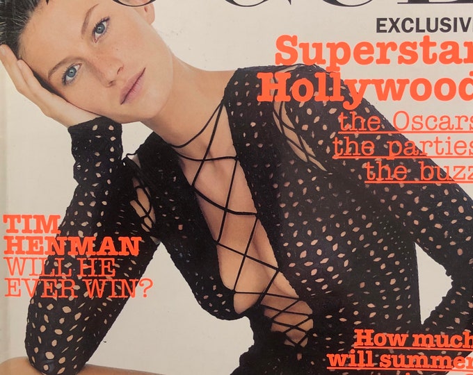 Pre-Owned Vogue magazine UK 2002 - cover Gisele Bundschen