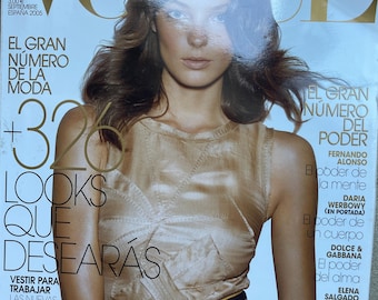 Pre-Owned Fashion magazine Vogue Spain 2005, cover Daria Werbowy-Iconic fashion Style & Photography Fashion Models - Editorials