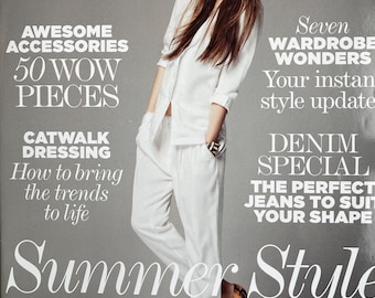 Own a piece of Vogue history -Magazine Vogue British special H & M -Iconic Style Fashion Covers Photography Models - Editorials