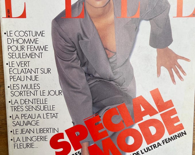 Pre-Owned fashion magazine Elle magazine 1990 cover Special Mode 74 pages!