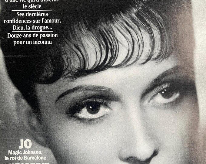 Pre-Owned unique collectors issue Paris Match 1992 NOTRE GRANDE ARLETTY