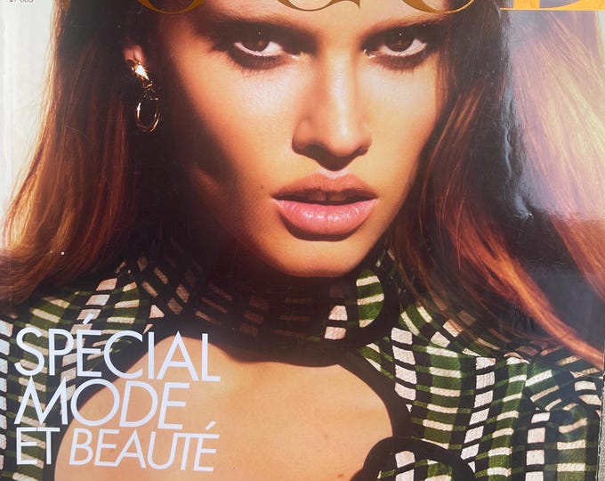 Pre-Owned Magazine Vogue Paris 2008 cover Lara Stone - Iconic style & Cover Photography Fashion Models Collectible Issue!
