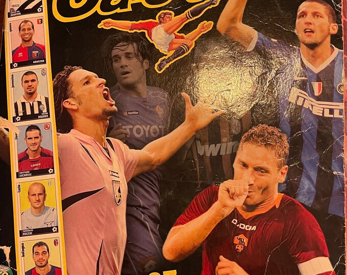 Pre-Owned Magazine Italia CALCIATORI Panini album Ronaldo! - Legendary Athletes - Collectible Back Issue