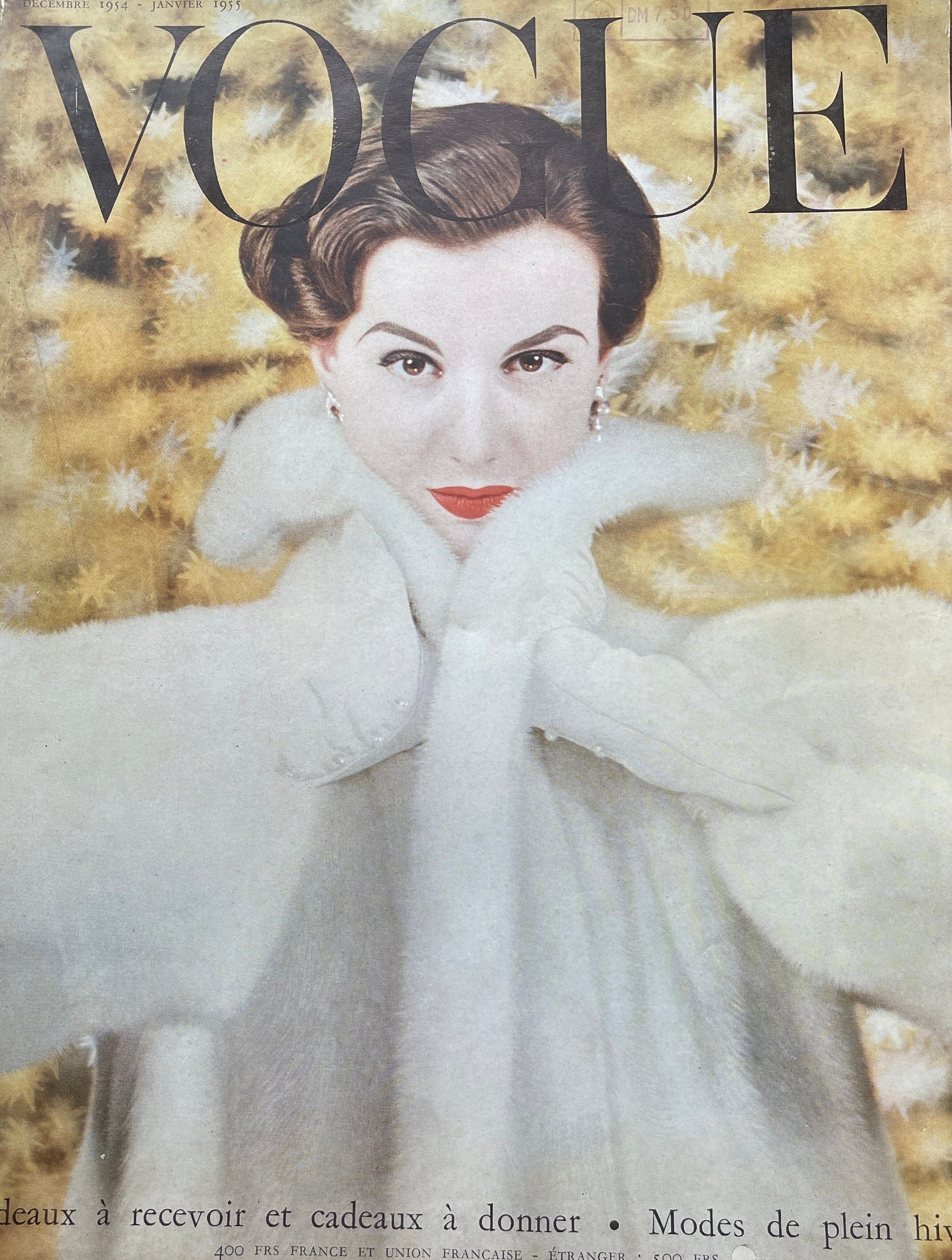 洋書 VOGUE 1954 January CAHANGES January 1954 | Vogue