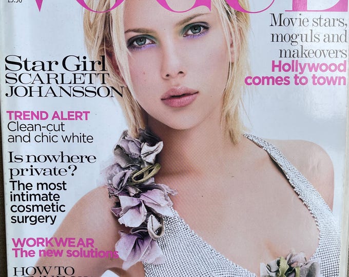 Pre-Owned Magazine Vogue British 2004 cover Scarlet Johansson