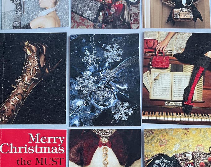 Own a piece of Vogue history-Magazine VOGUE Accessory Christmas-Iconic style & Cover Photography Fashion Models Collectible Issue!