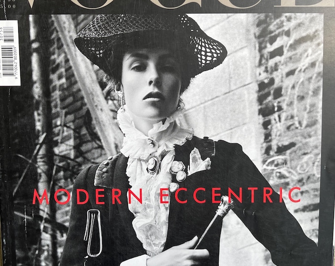 Pre-Owned Magazine Vogue Italia 2013 cover Modern Eccentric - style & Cover Photography Fashion Models